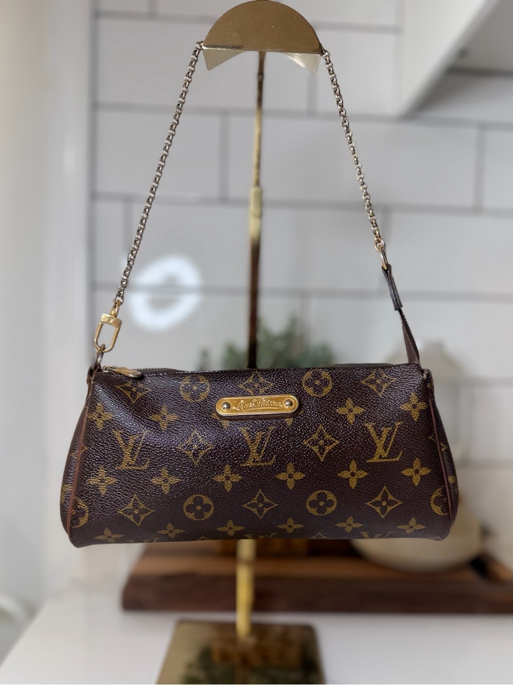 Authentic Louis Vuitton Eva Pochette - Monogram - 2013